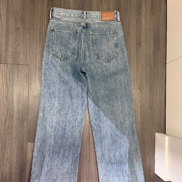 Aritzia Denim forum farrah hi rise wide size 26 blue jeans - Picture 1 of 2